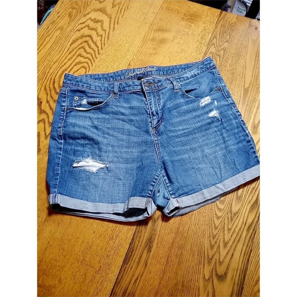 UNIVERSAL THREAD Jeans Shorts Womens 14 / 32 Blue MID RISE BOYFRIEND Preowned - Picture 1 of 9